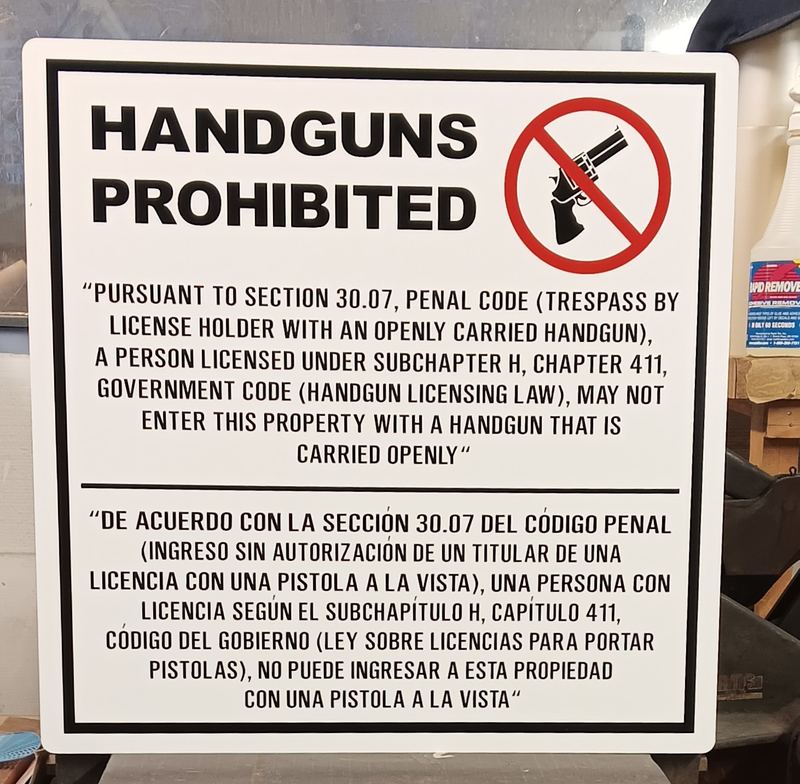 Texas compliance sign stating handguns are prohibited on the premises